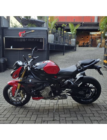 BMW - 2018 - S1000R - R$65.000,00