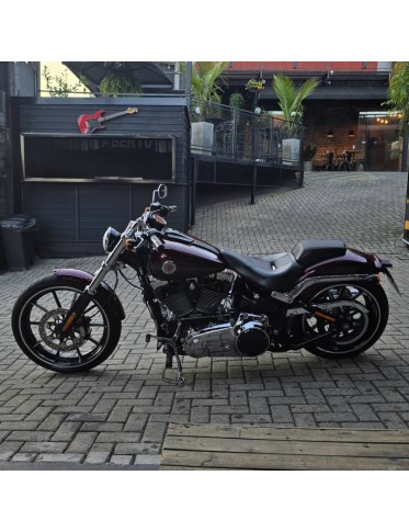 Harley-Davidson - 2015 - Breakout - R$62.000,00