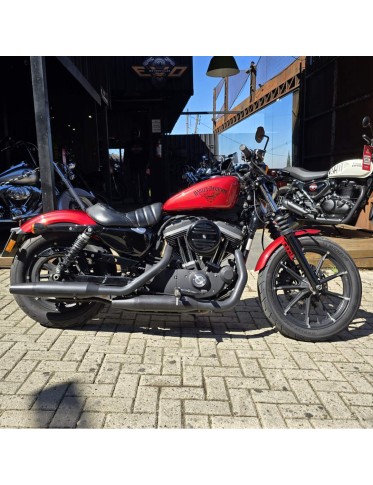 (2018) Sportster Iron 883