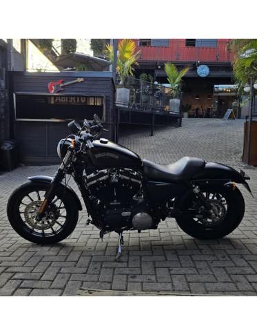 Harley-Davidson - (2015) Sportster Iron 883 R$46.900,00